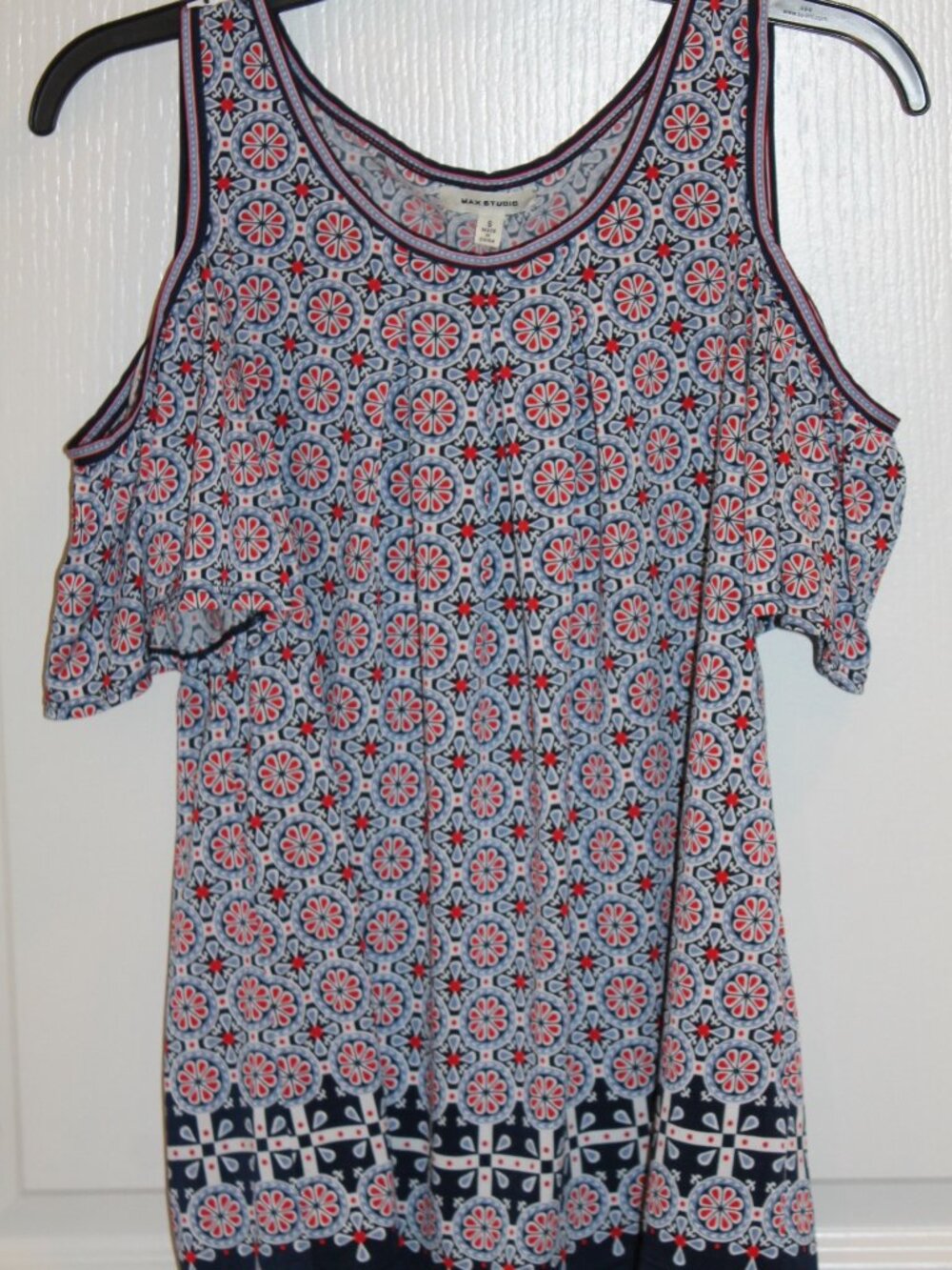 Max Studio Top Geo Print Cold Shoulder Blouse